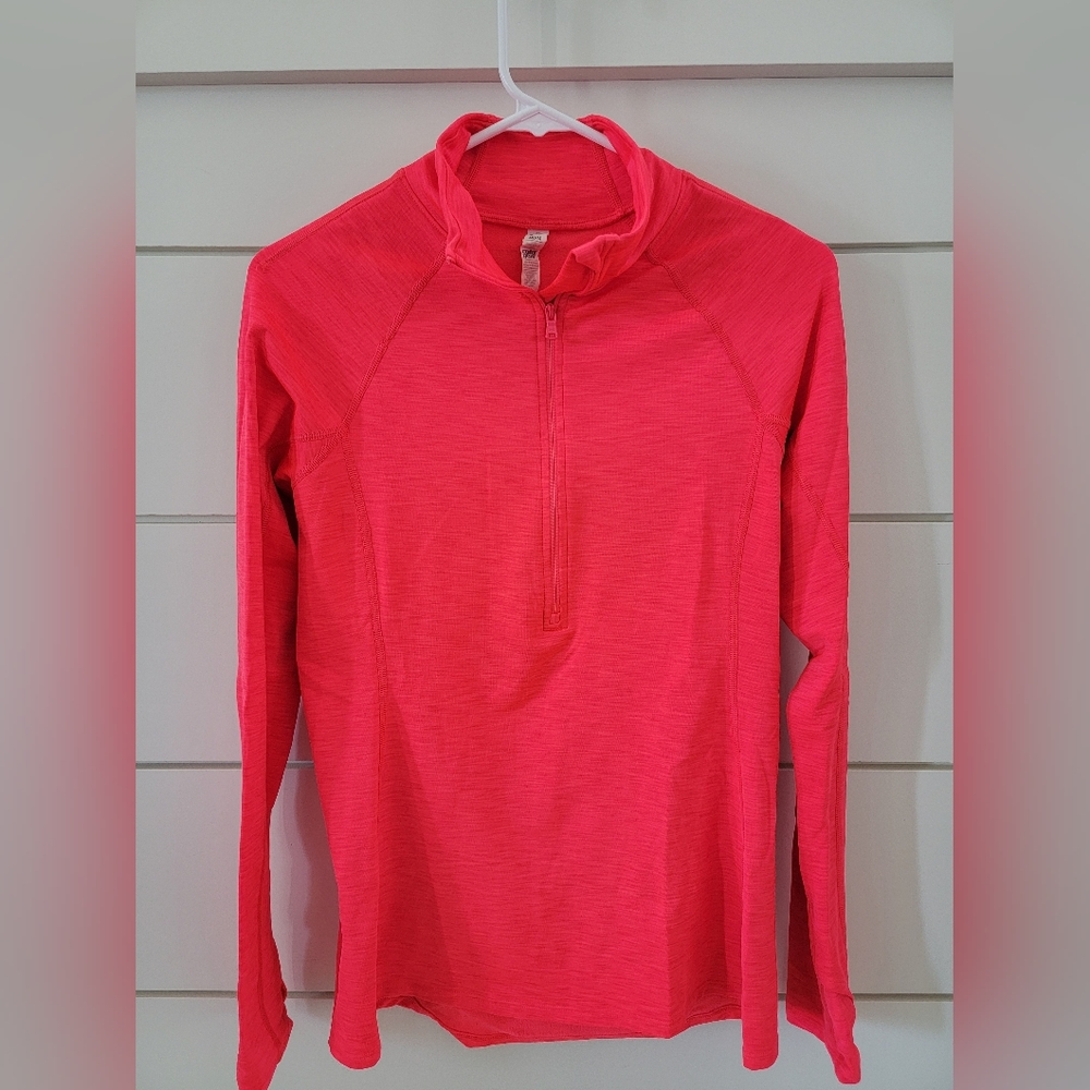 Women's Bright Pink Under Armour Cold Gear quarter zip sweatshirt size Medium